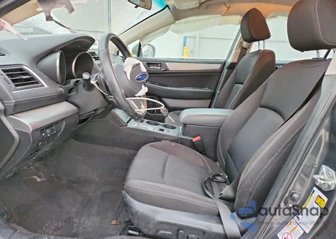 2018 Subaru Legacy 2.5I Premium z USA, uszkodzony, nr VIN 4S3BNAC67J3009441